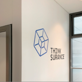 Branding für neues Office für Thinksurance in Frankfurt