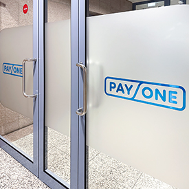 Branding und Signaletik für neue Officeflächen von Payone in Frankfurt