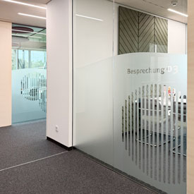 LED-Lichtwerbeanlagen und Mehr für den neuen Firmensitz des Büromöbelherstellers Hammerbacher in Neumarkt in der Oberpfalz