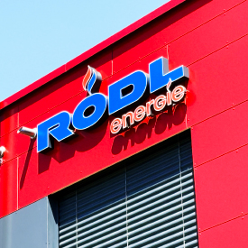 LED-Werbeanlagen und Metallfassade für RÖDL energie