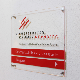 Umsetzung eines neuen Corporate Designs der Steuerberaterkammer in Nürnberg