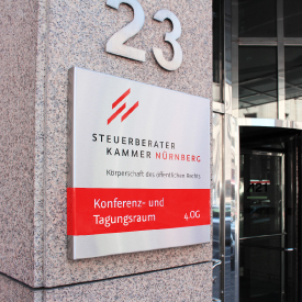 Umsetzung eines neuen Corporate Designs der Steuerberaterkammer in Nürnberg