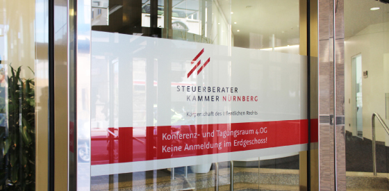 Umsetzung eines neuen Corporate Designs der Steuerberaterkammer in Nürnberg